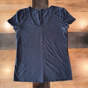 Lululemon T-shirt